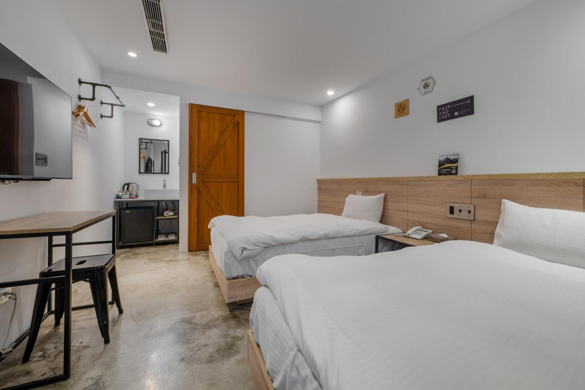Chase Hotel Taichung Eksteriør billede